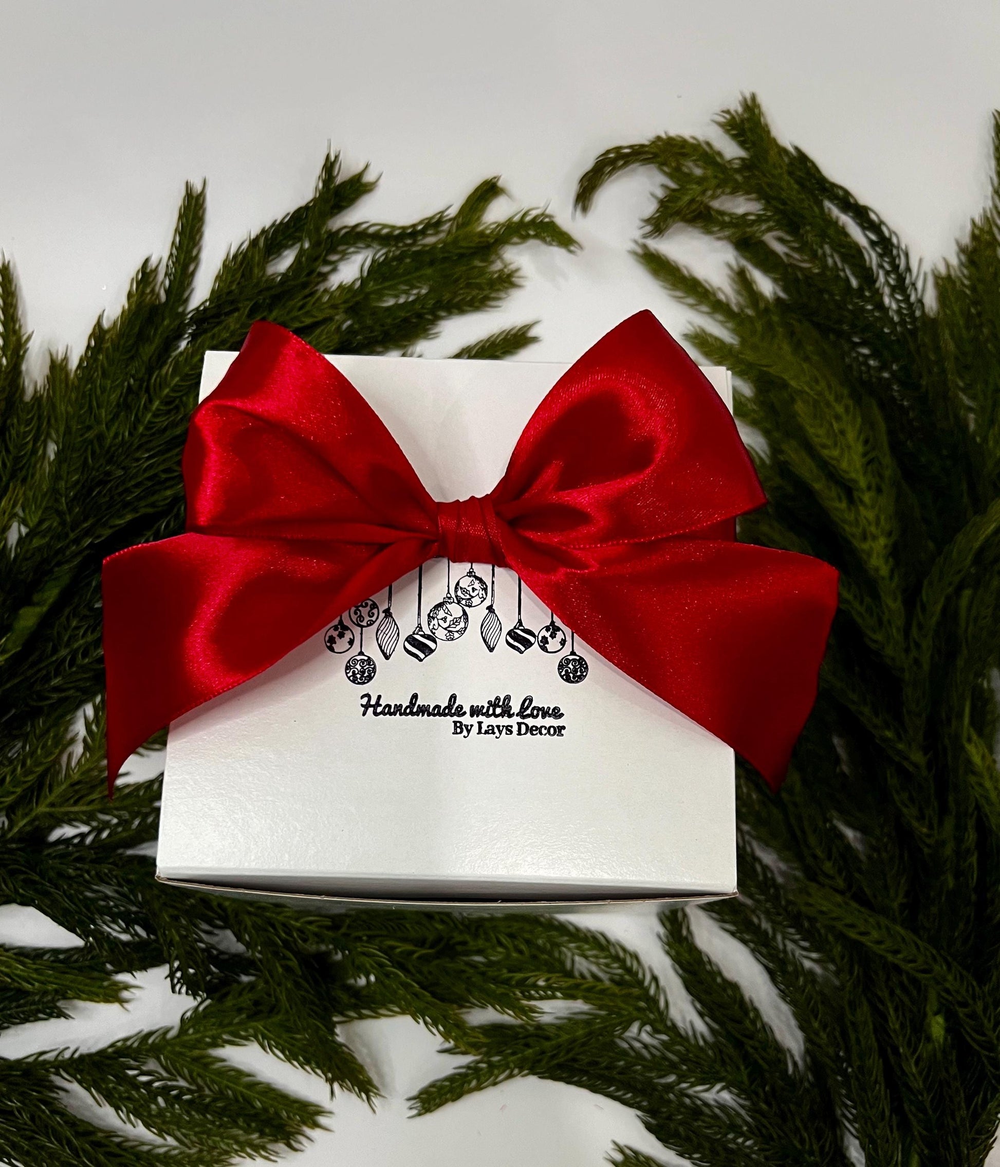 Handmade White Velvet Christmas Ornaments: Luxury Gold Decor