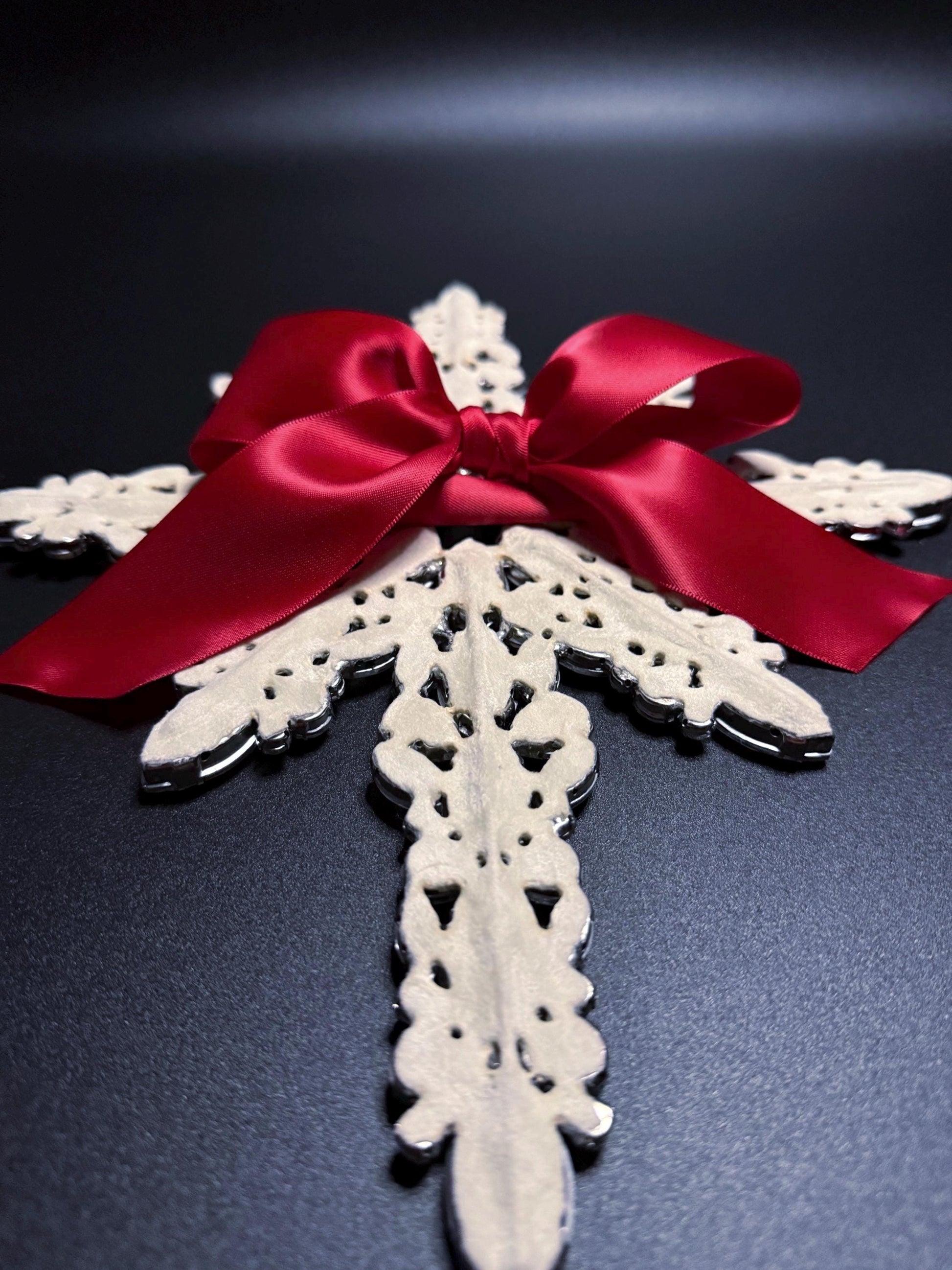 Handmade Crystal Bethlehem Star Tree Topper: Elegant Christmas Decor