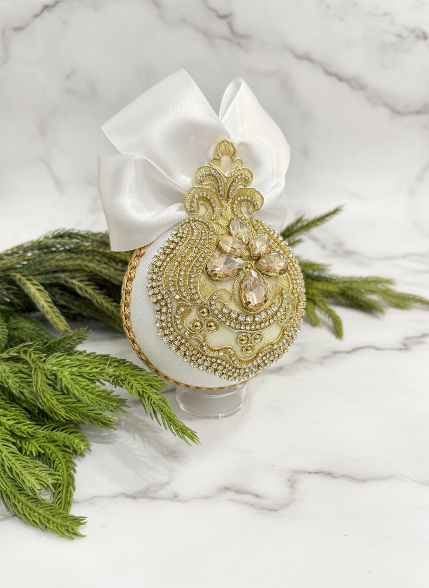 Handmade White Velvet Christmas Ornaments: Luxury Gold Decor