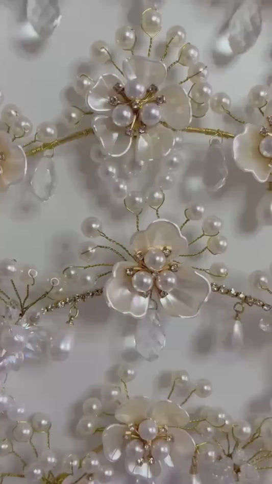 Handmade Pearl & Crystal Wreath: Elegant Bridal Wedding Decor